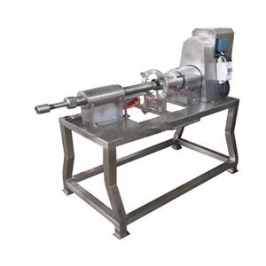 Màquina de pelat i corificació de pinya